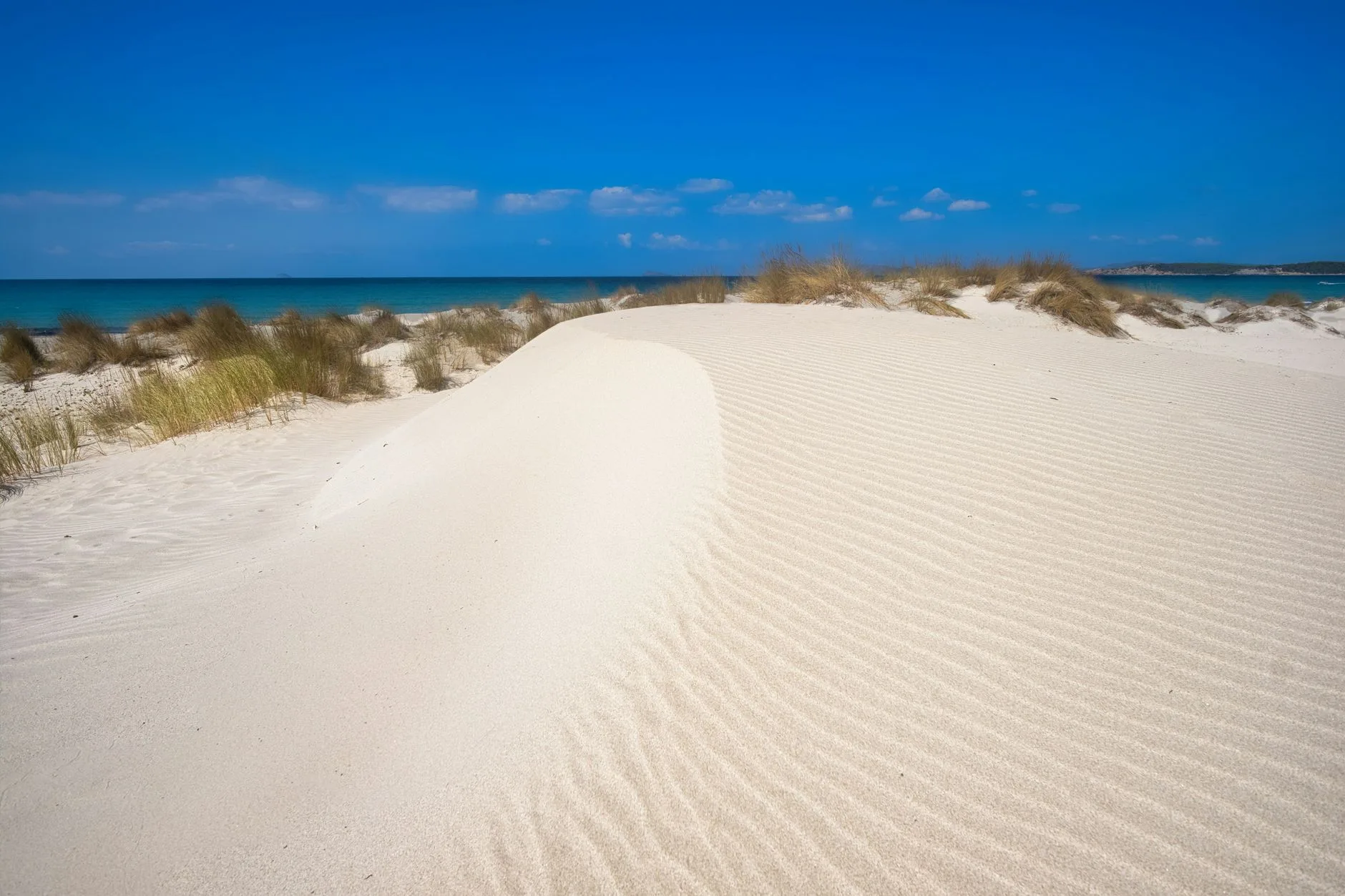 ️ Les plages du Sinis : le quartz blanc unique au monde